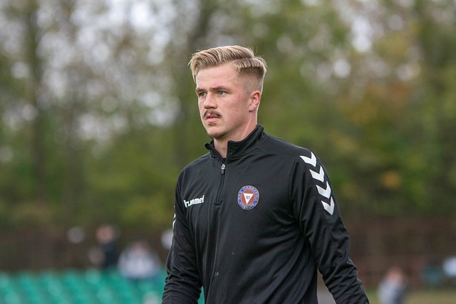 库里终于要 库里终于要